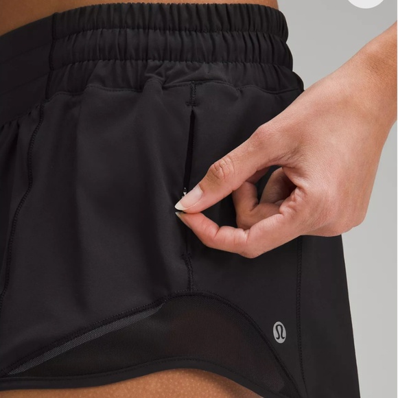Lululemon Hotty Hot Shorts, Low Rise, 2 - Picture 4 of 9